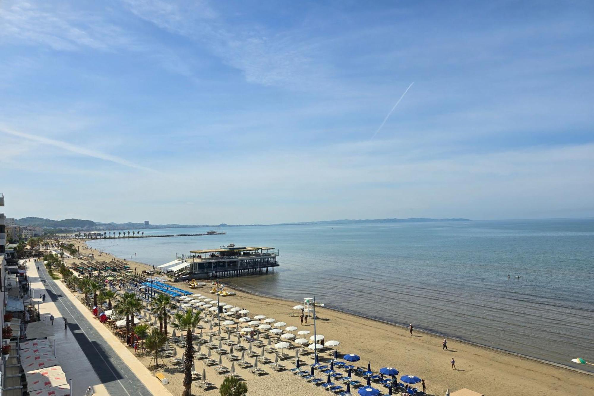 Sea View Apartments In Драч Екстериор снимка