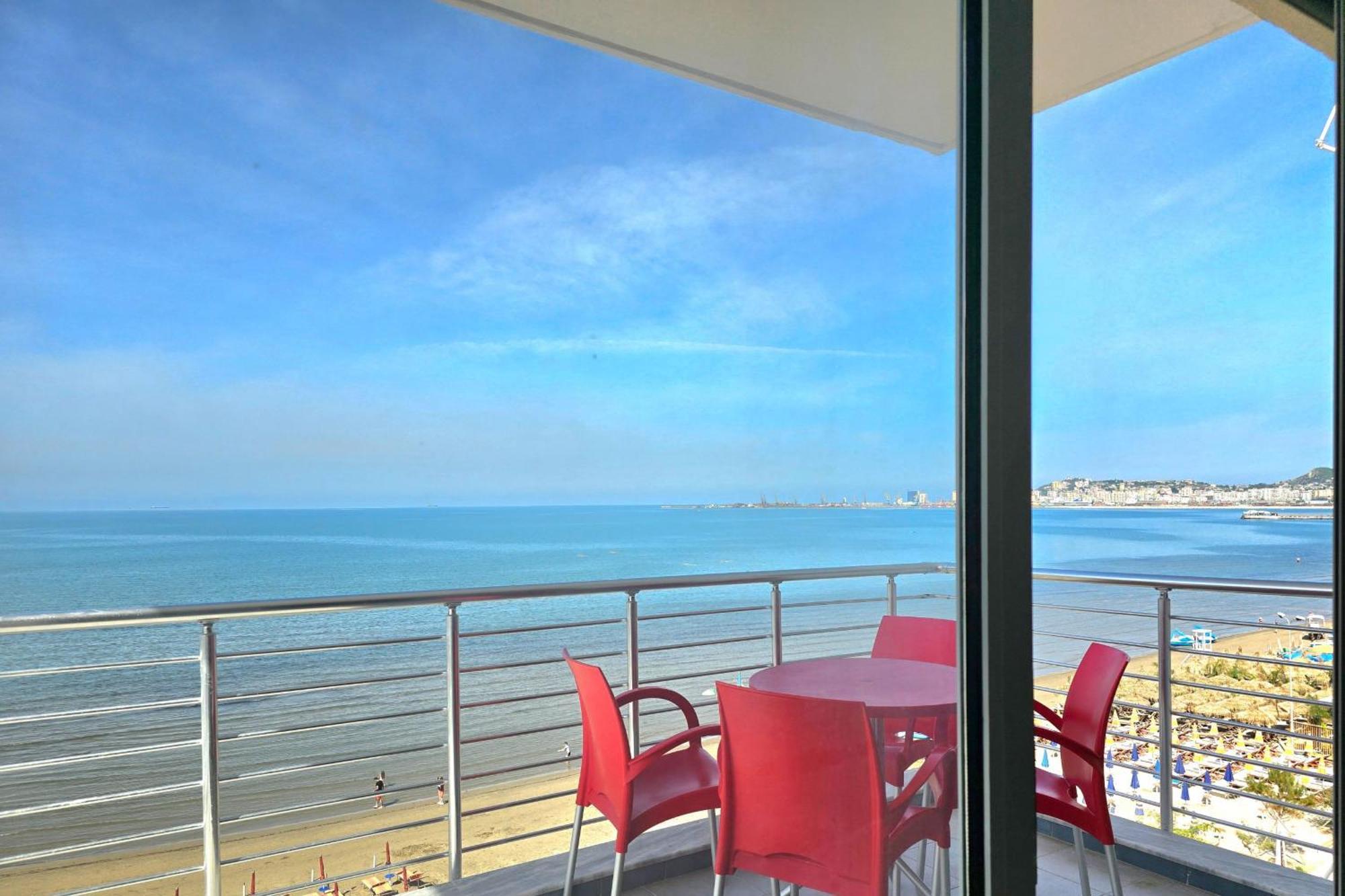 Sea View Apartments In Драч Екстериор снимка
