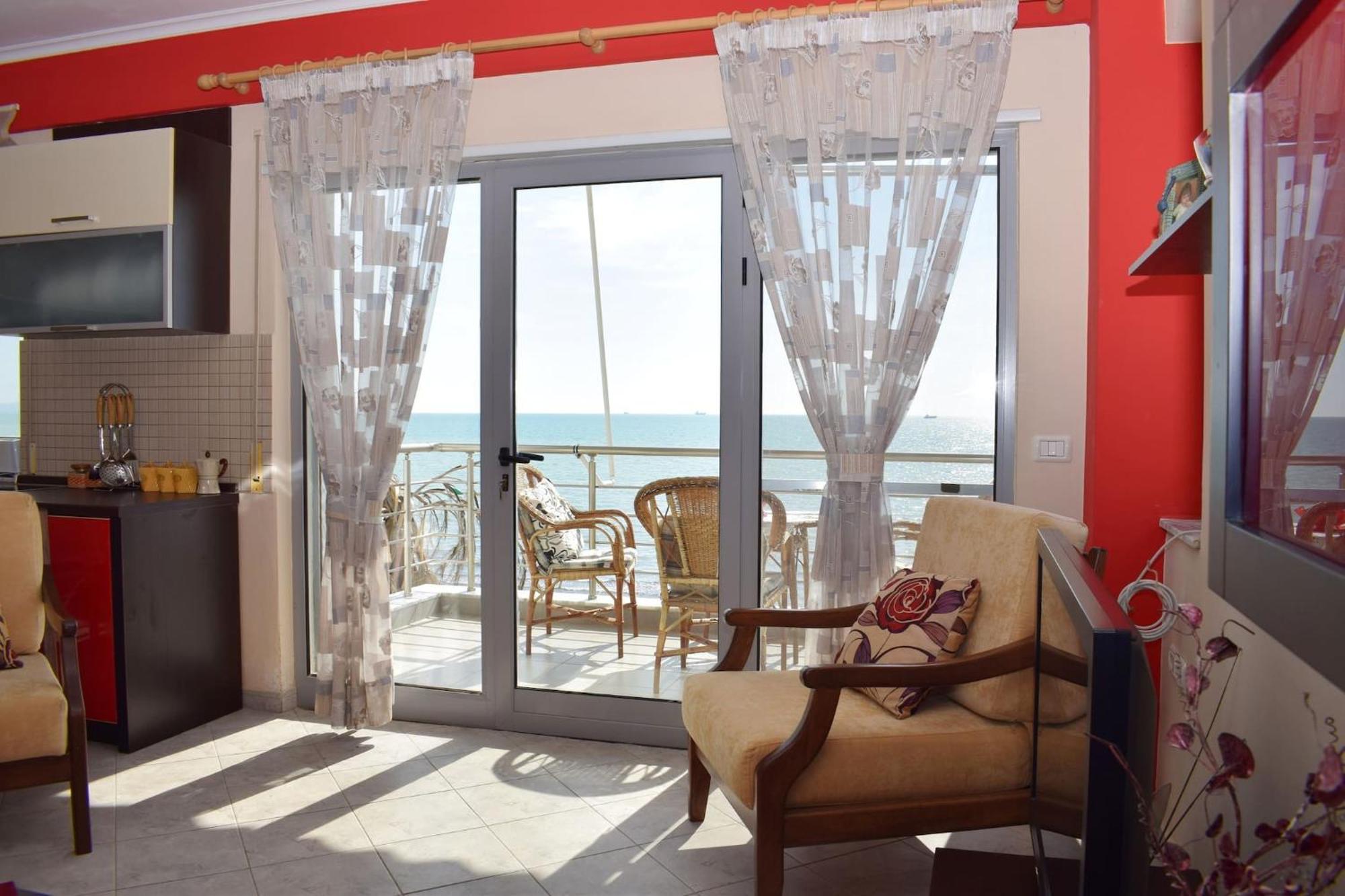Sea View Apartments In Драч Екстериор снимка