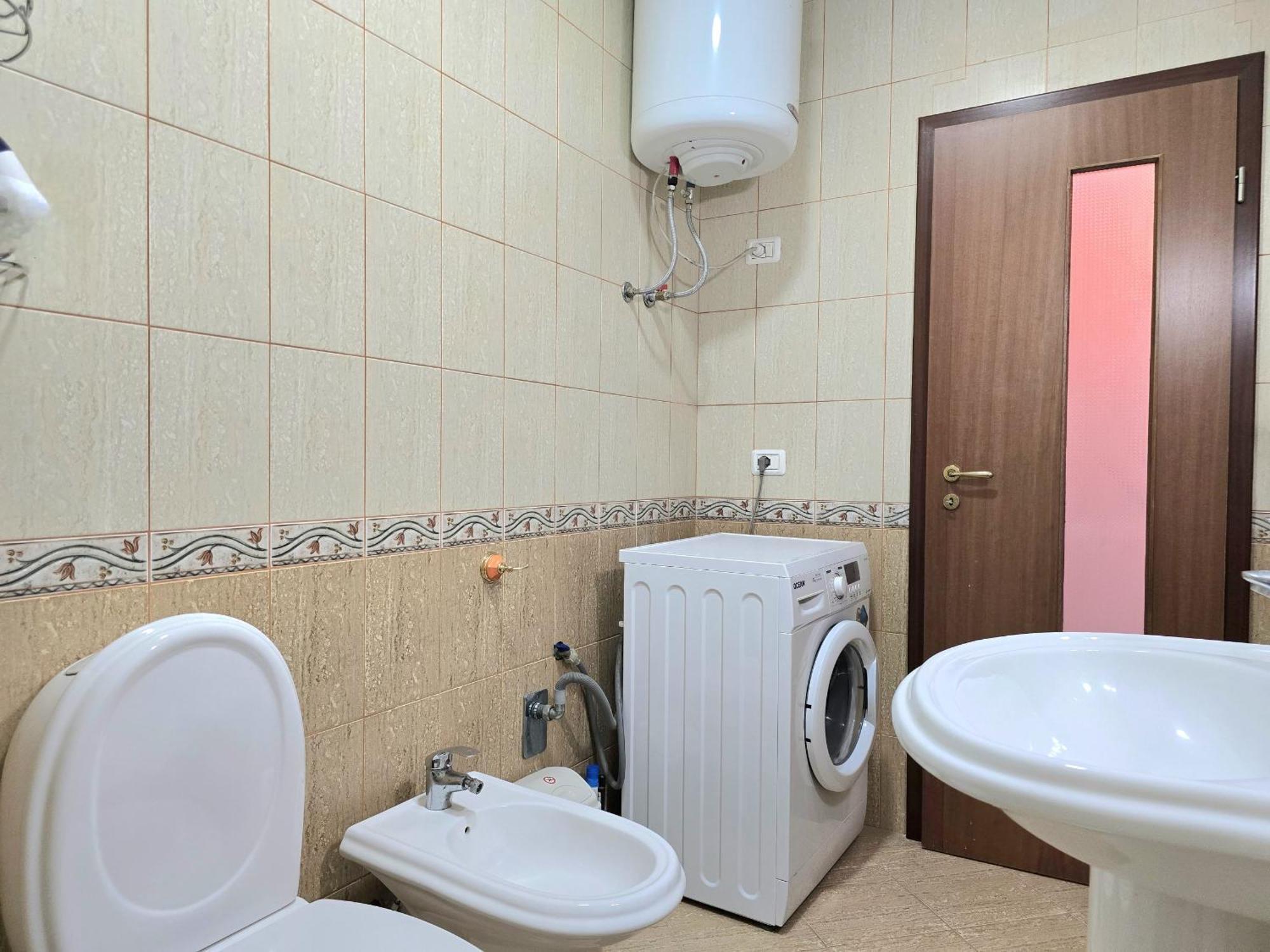 Sea View Apartments In Драч Екстериор снимка
