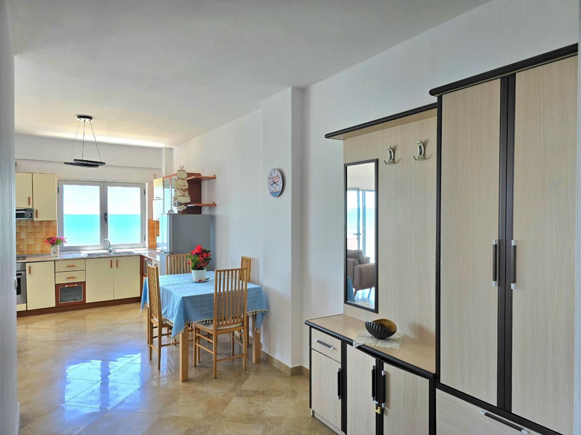 Sea View Apartments In Драч Екстериор снимка